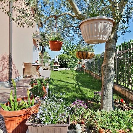 Lorena Apartments Umag Bagian luar foto