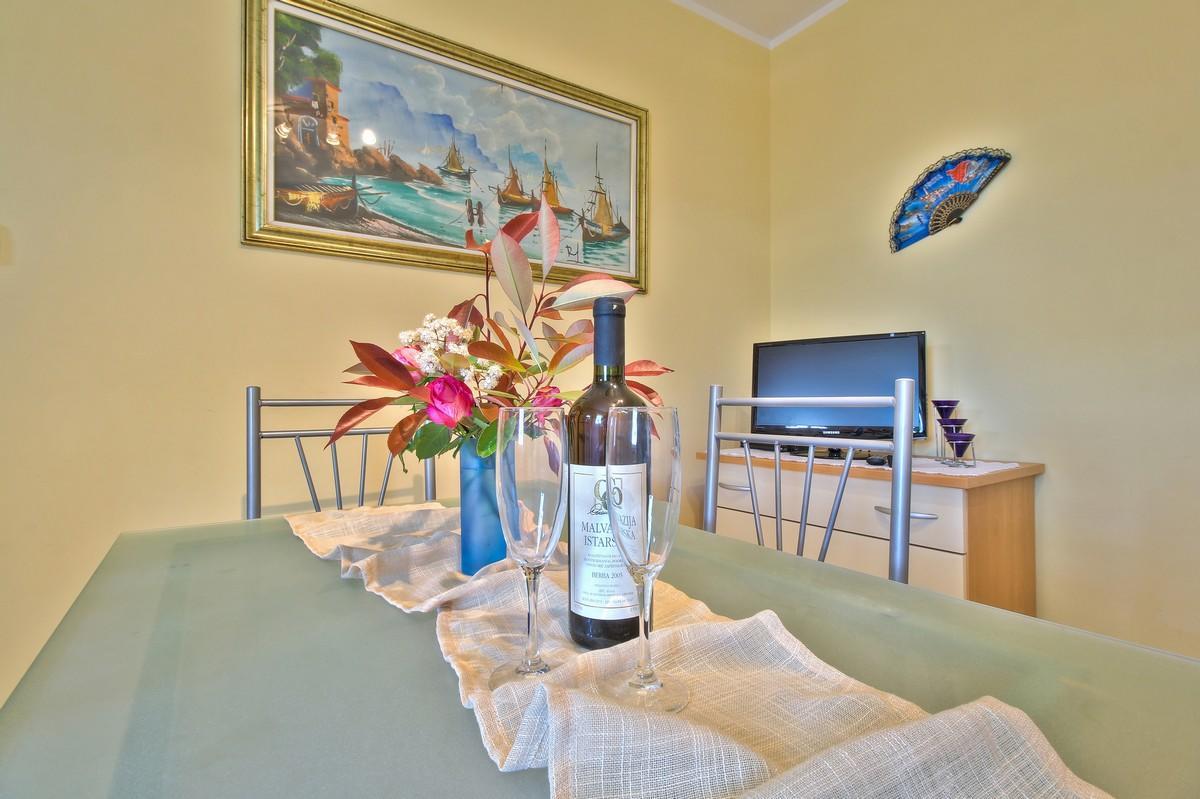 Lorena Apartments Umag Bagian luar foto