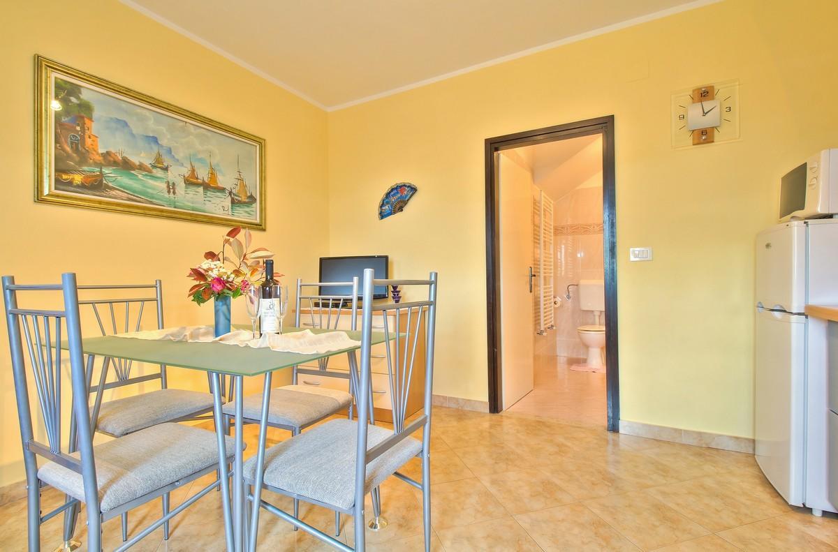 Lorena Apartments Umag Bagian luar foto